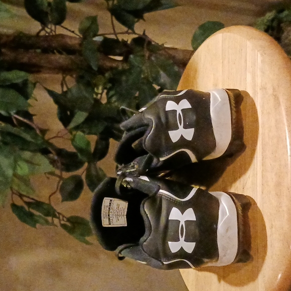 Baseball cleats - Picture 3 of 6